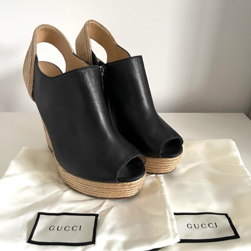 AUTHENTIC GUCCI LEATHER WEDGES - Picture 8 of 11